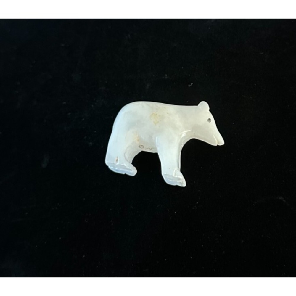 Vintage Native Zuni Tribal Carved Stone White Bear Signed Fetish Sculpture 1.75"